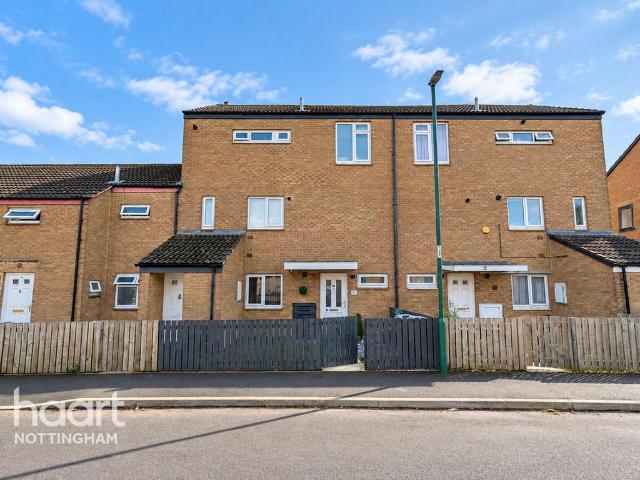 1 bedroom maisonette for sale