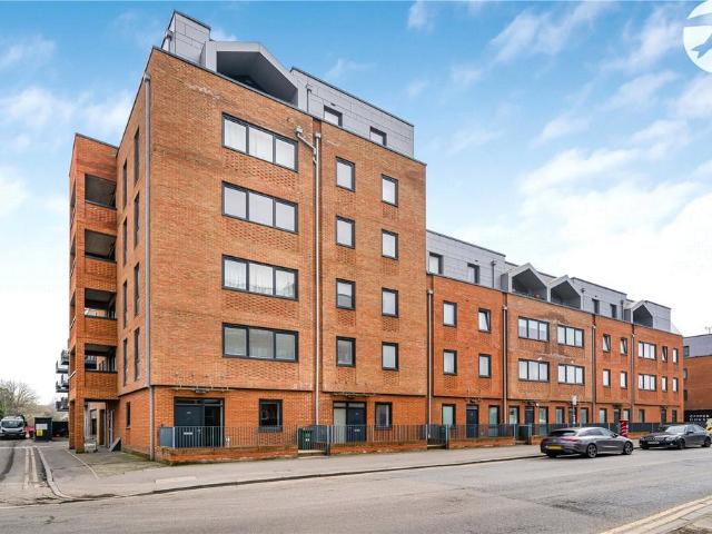 1 bedroom maisonette for sale