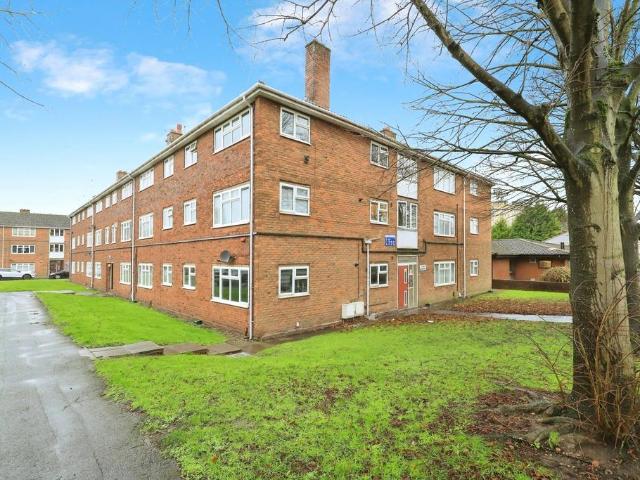 1 bedroom maisonette for sale