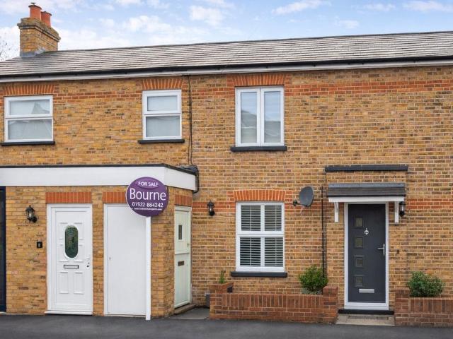 1 bedroom maisonette for sale