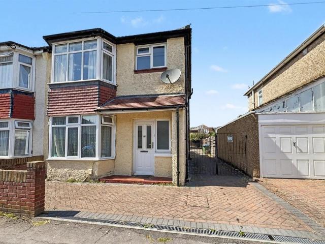 1 bedroom maisonette for sale