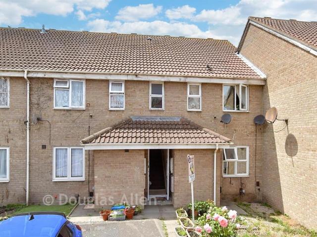 1 bedroom maisonette for sale