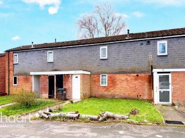 1 bedroom maisonette for sale