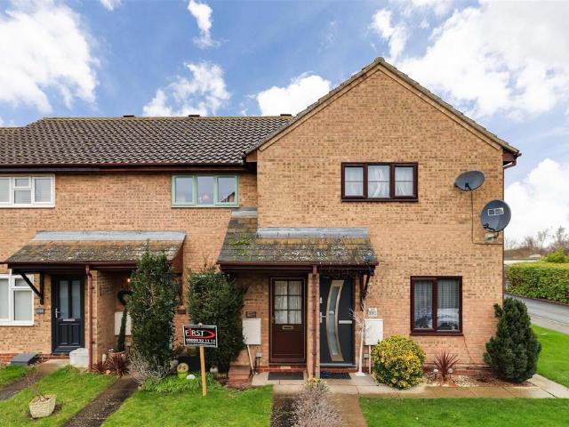 1 bedroom maisonette for sale