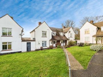 1 bedroom maisonette for sale