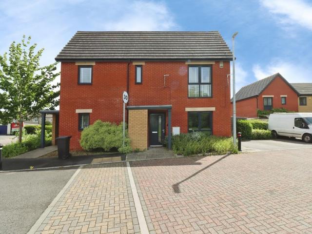1 bedroom maisonette for sale