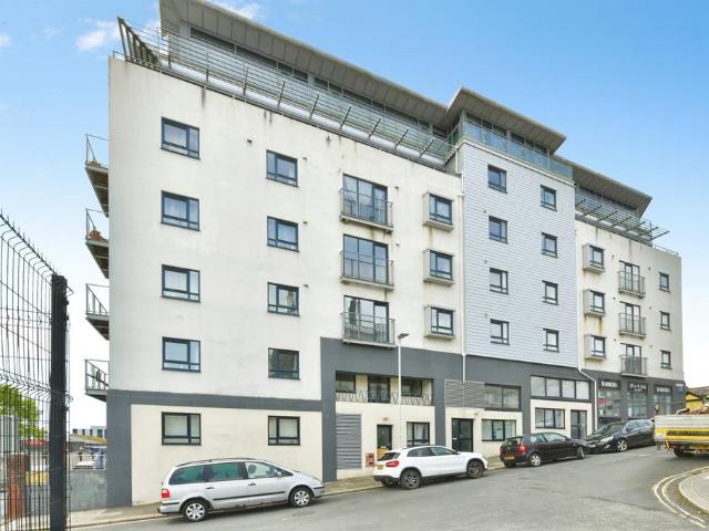 1 bedroom maisonette for sale