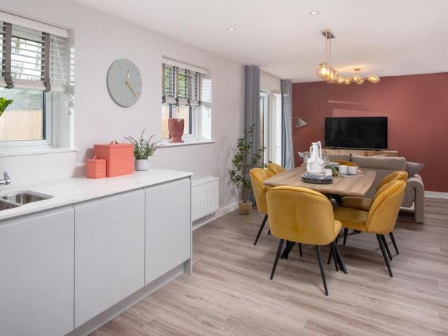 1 bedroom maisonette for sale