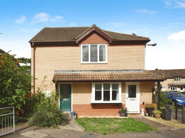 1 bedroom maisonette for sale