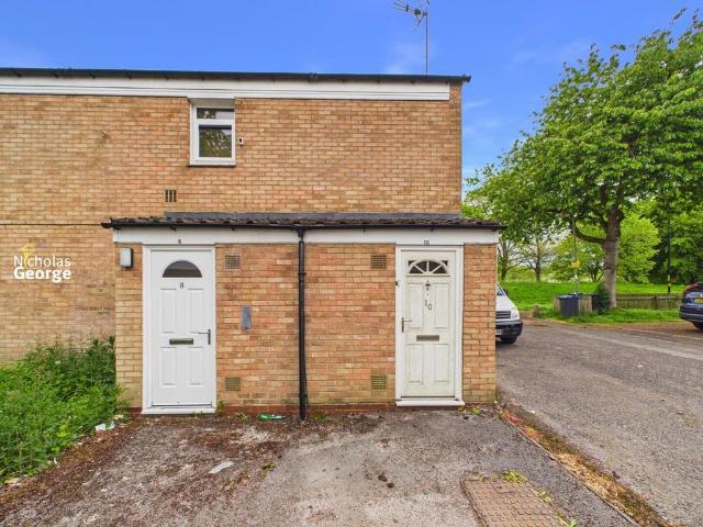 1 bedroom maisonette for sale