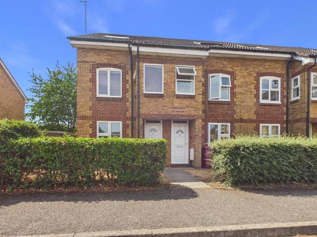 1 bedroom maisonette for sale