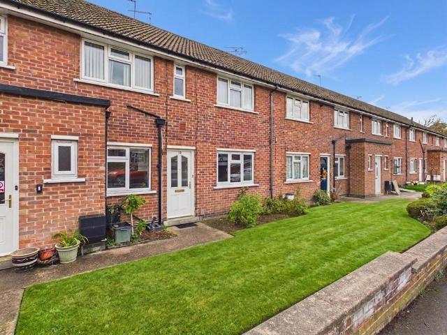 1 bedroom maisonette for sale