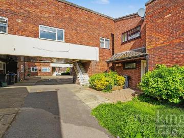 1 bedroom maisonette for sale