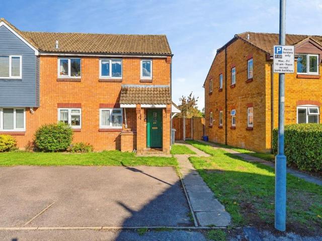 1 bedroom maisonette for sale