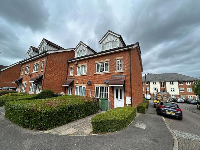 1 bedroom maisonette for sale