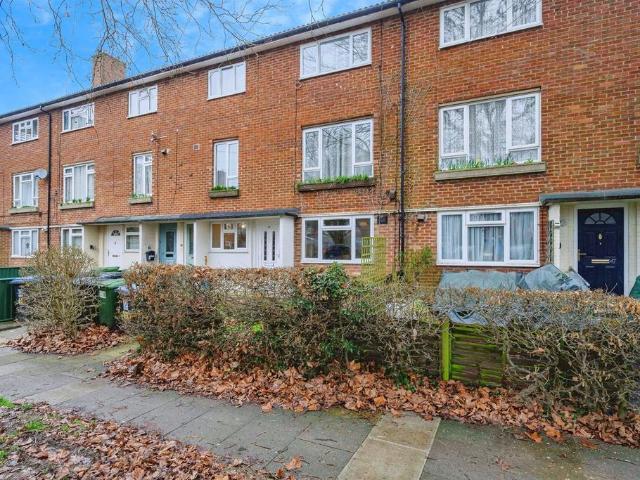 1 bedroom maisonette for sale
