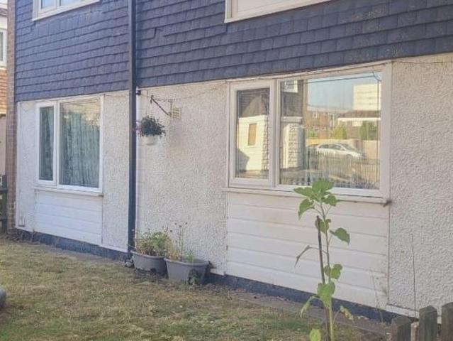 1 bedroom maisonette for sale