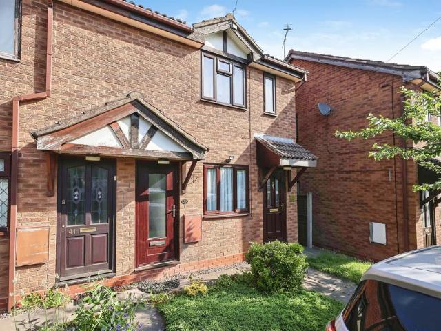 1 bedroom maisonette for sale