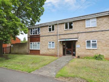 1 bedroom maisonette for sale