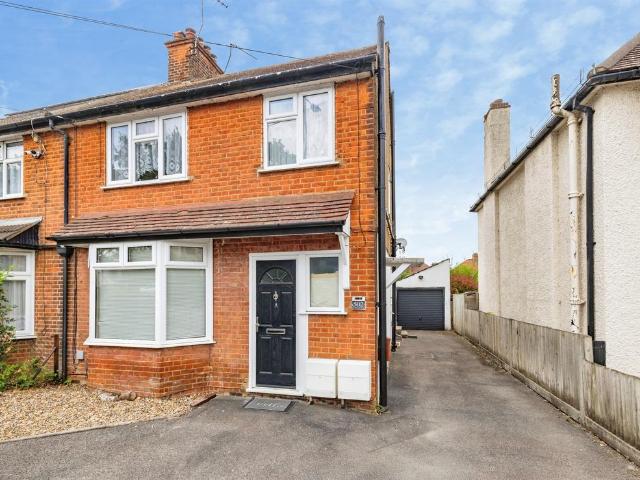 1 bedroom maisonette for sale
