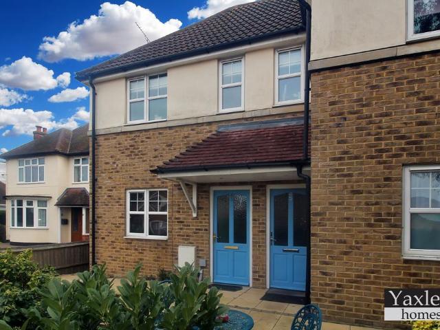 1 bedroom maisonette for sale