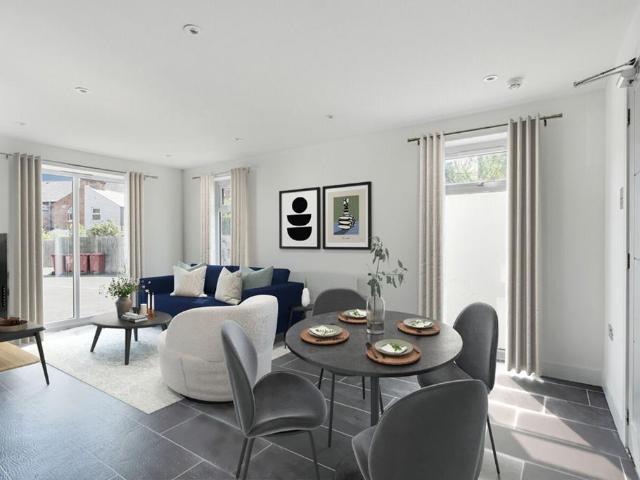 1 bedroom maisonette for sale