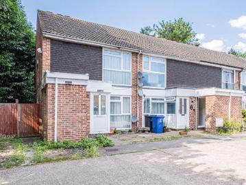 1 bedroom maisonette for sale