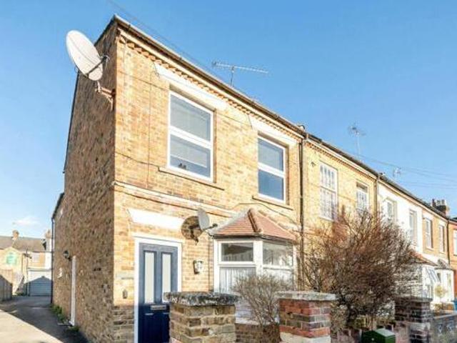 1 Bedroom Maisonette For Sale In Windsor