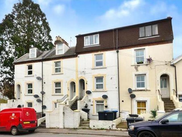 1 Bedroom Maisonette For Sale In East Grinstead, West Sussex