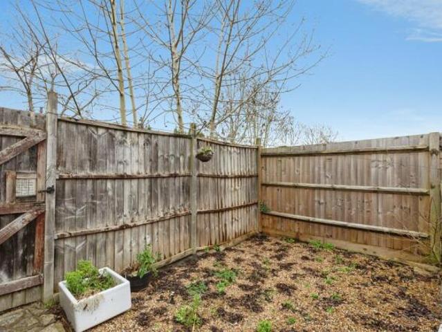 1 bedroom maisonette for sale in Maytree Crescent, Watford, WD24