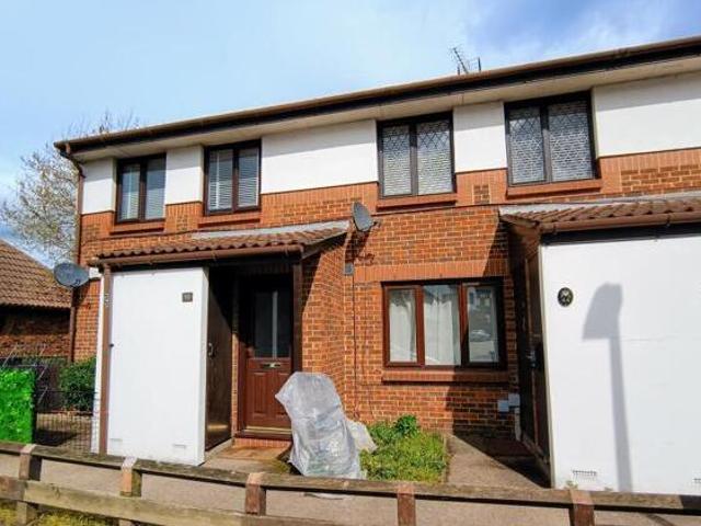 1 Bedroom Maisonette For Sale In Purfleet