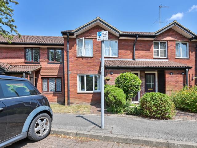 1 Bedroom Maisonette for Rent in Ebury Road WD17 2SB | Foxtons