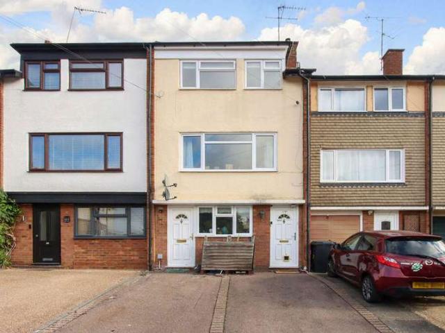 1 Bedroom Maisonette Flat