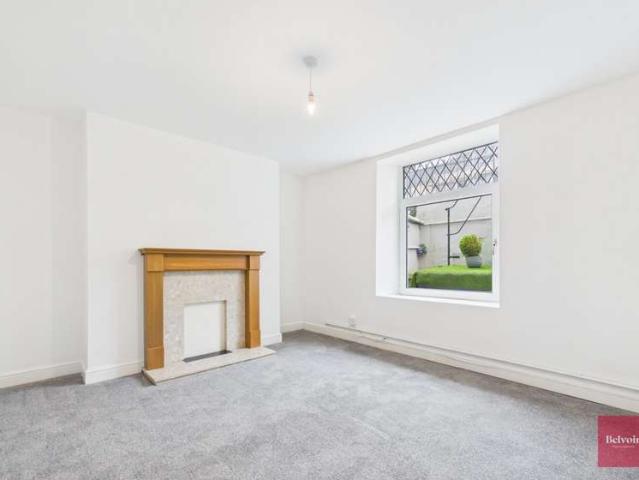 1 Bedroom Maisonette Flat