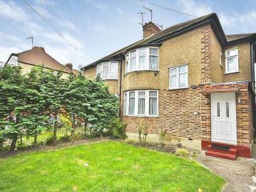 1 Bedroom Maisonette Flat