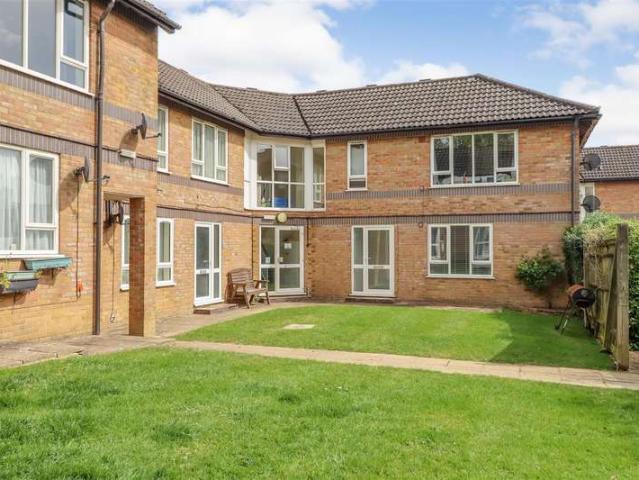 1 Bedroom Maisonette Flat