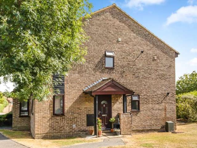 1 Bedroom Maisonette Flat