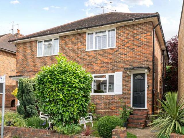 1 Bedroom Maisonette Flat