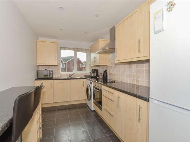 1 Bedroom Maisonette Flat