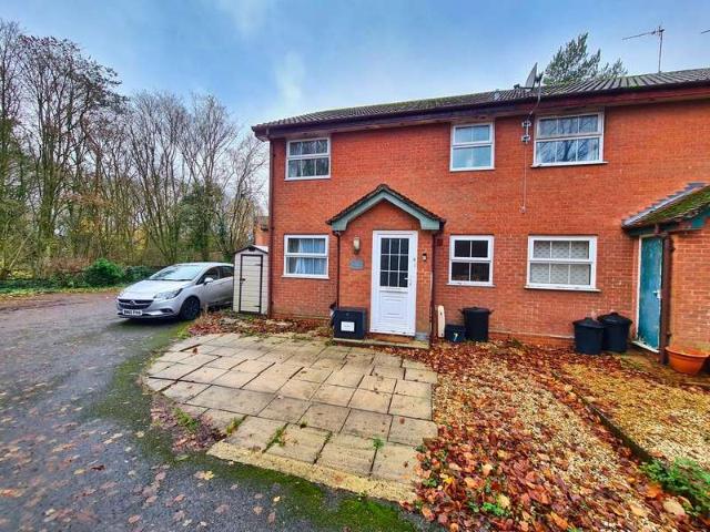 1 Bedroom Maisonette Flat