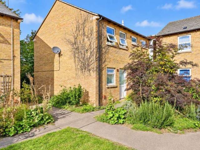 1 Bedroom Maisonette Flat