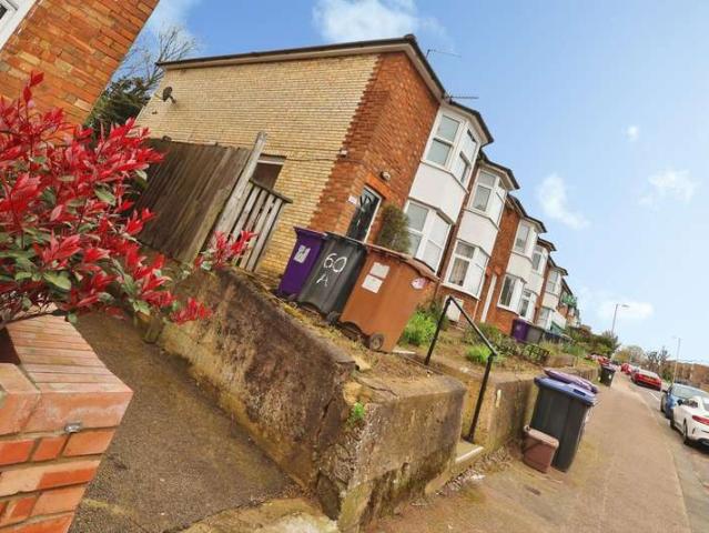 1 Bedroom Maisonette Flat