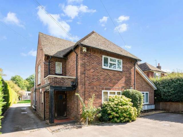 1 Bedroom Maisonette Flat