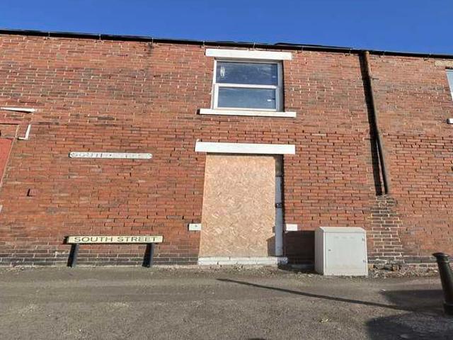 1 Bedroom Maisonette Flat