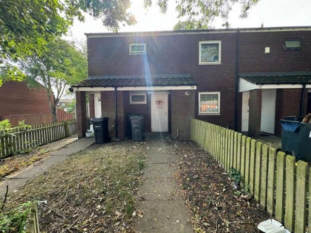 1 Bedroom Maisonette Flat