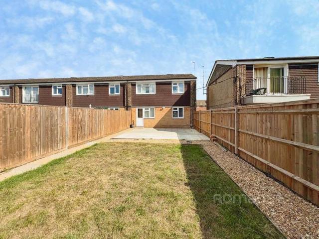 1 Bedroom Maisonette Flat