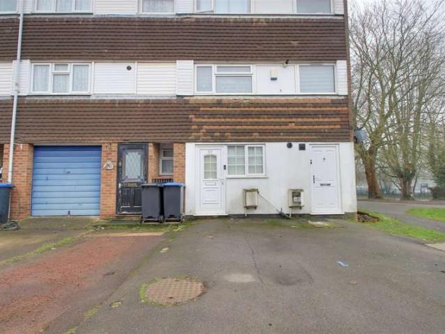 1 Bedroom Maisonette Flat