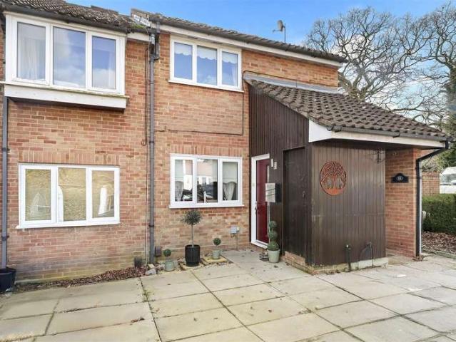 1 Bedroom Maisonette Flat