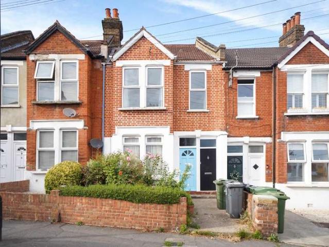 1 Bedroom Maisonette Flat