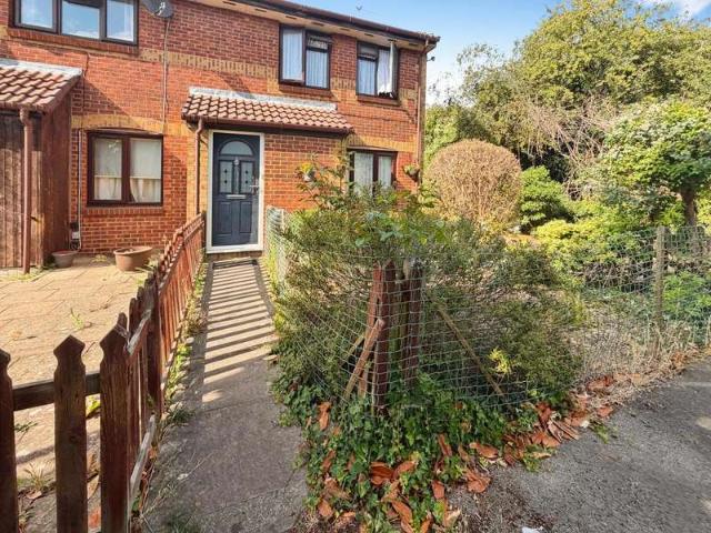 1 Bedroom Maisonette Flat